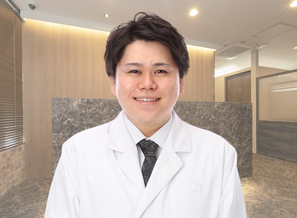 大阪梅田店 店長 小林 将大