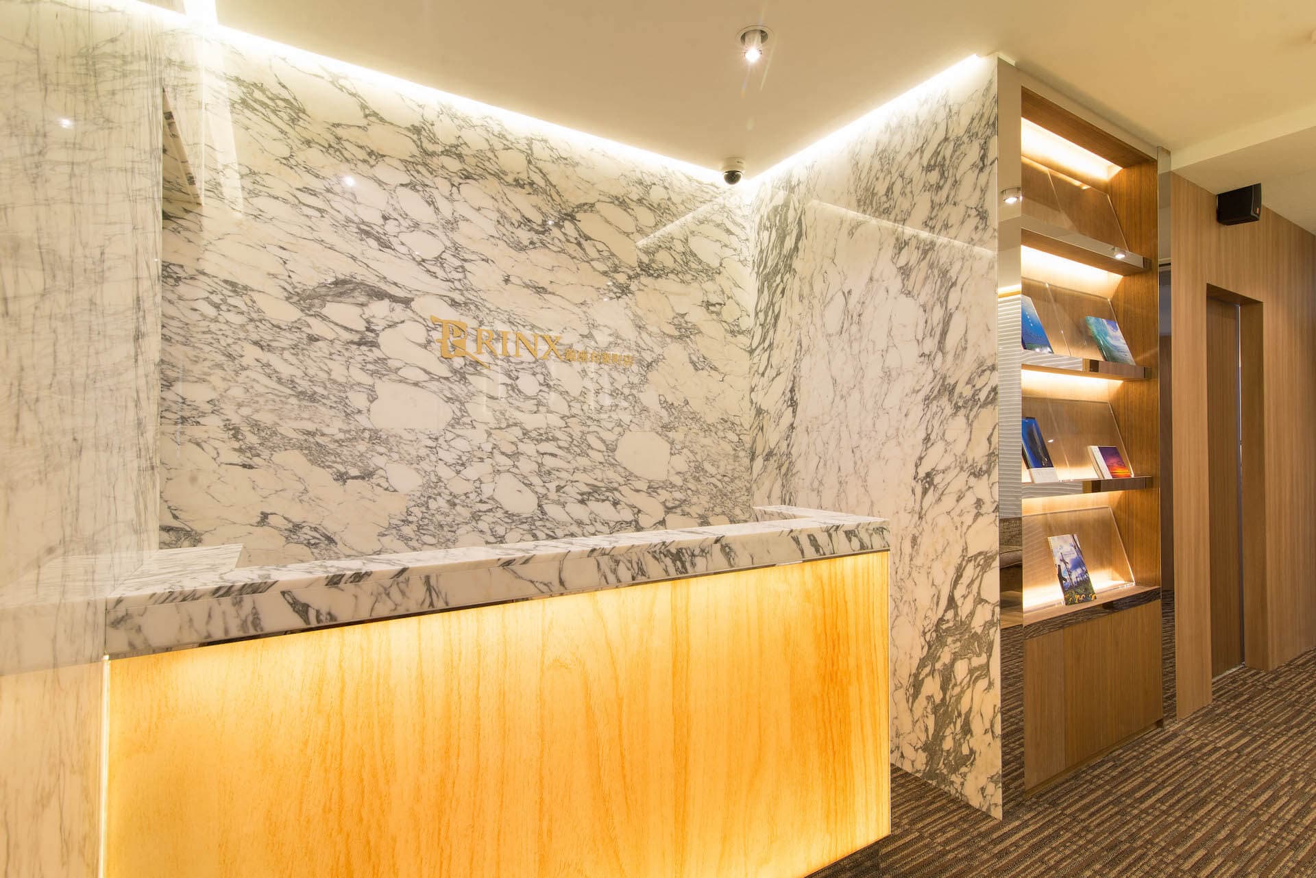 【銀座有楽町店】｜メンズ脱毛・ヒゲ脱毛なら男性脱毛専門店RINX（リンクス） 店内写真