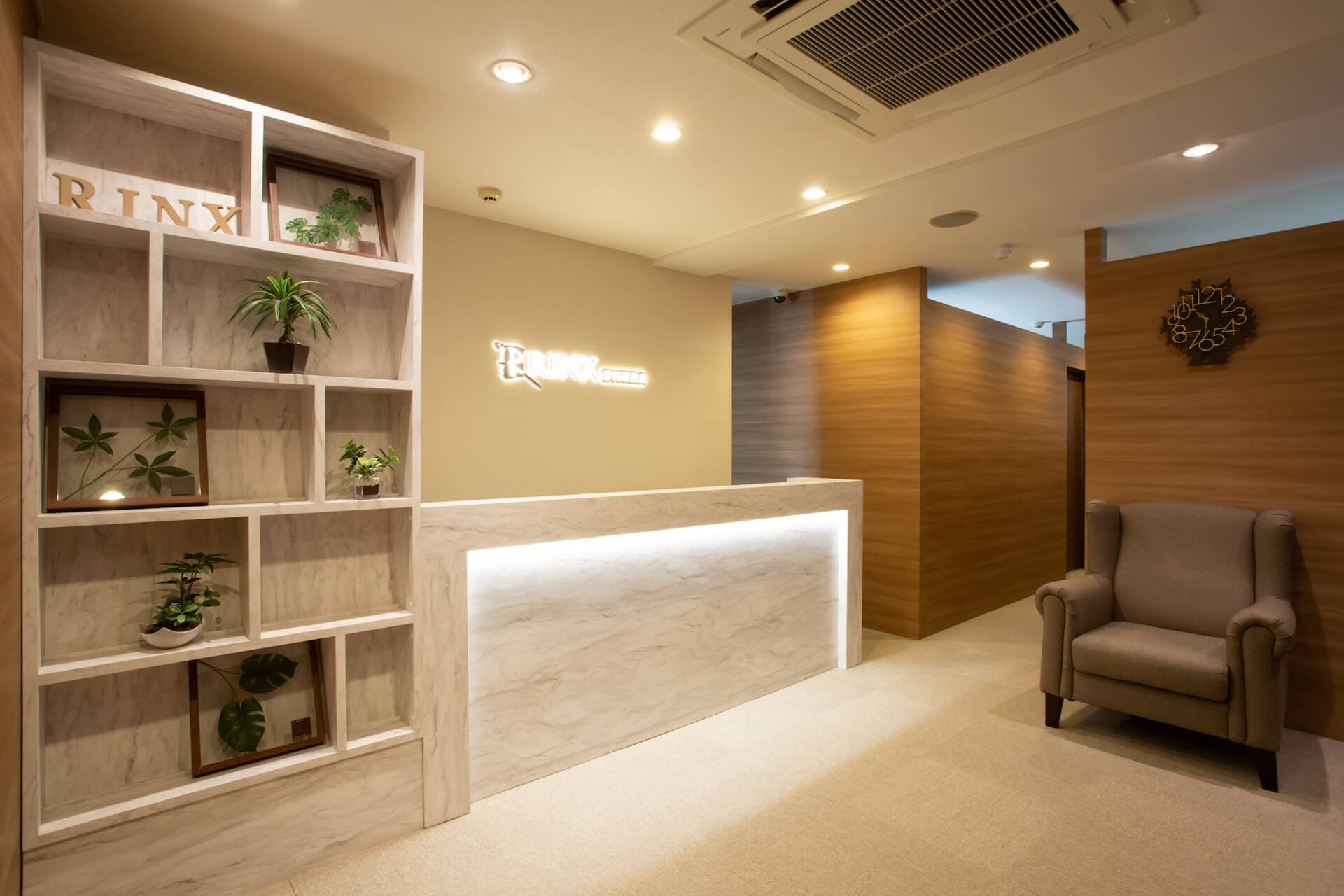 【静岡駅前店】｜メンズ脱毛・ヒゲ脱毛なら男性脱毛専門店RINX（リンクス） 店内写真