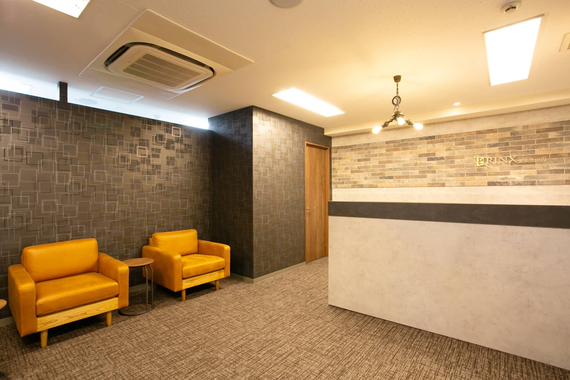 【愛知豊田店】｜メンズ脱毛・ヒゲ脱毛なら男性脱毛専門店RINX（リンクス） 店内写真