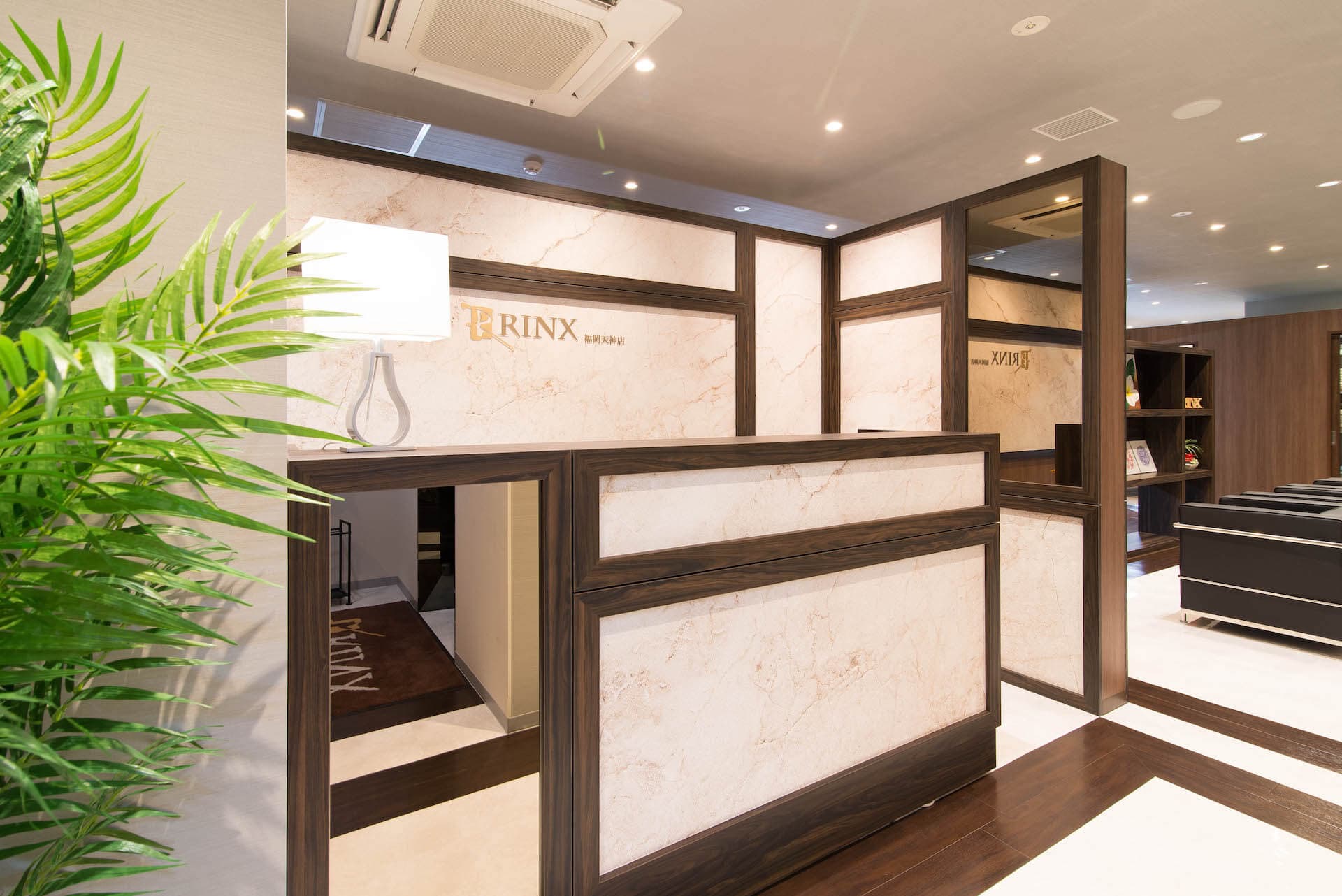 【福岡天神店】｜メンズ脱毛・ヒゲ脱毛なら男性脱毛専門店RINX（リンクス） 店内写真