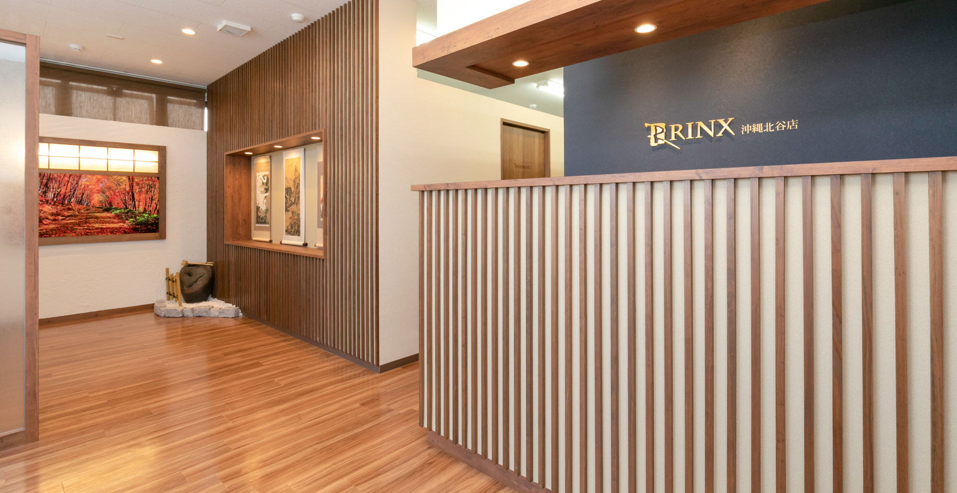 【沖縄北谷店】｜メンズ脱毛・ヒゲ脱毛なら男性脱毛専門店RINX（リンクス） 店内写真