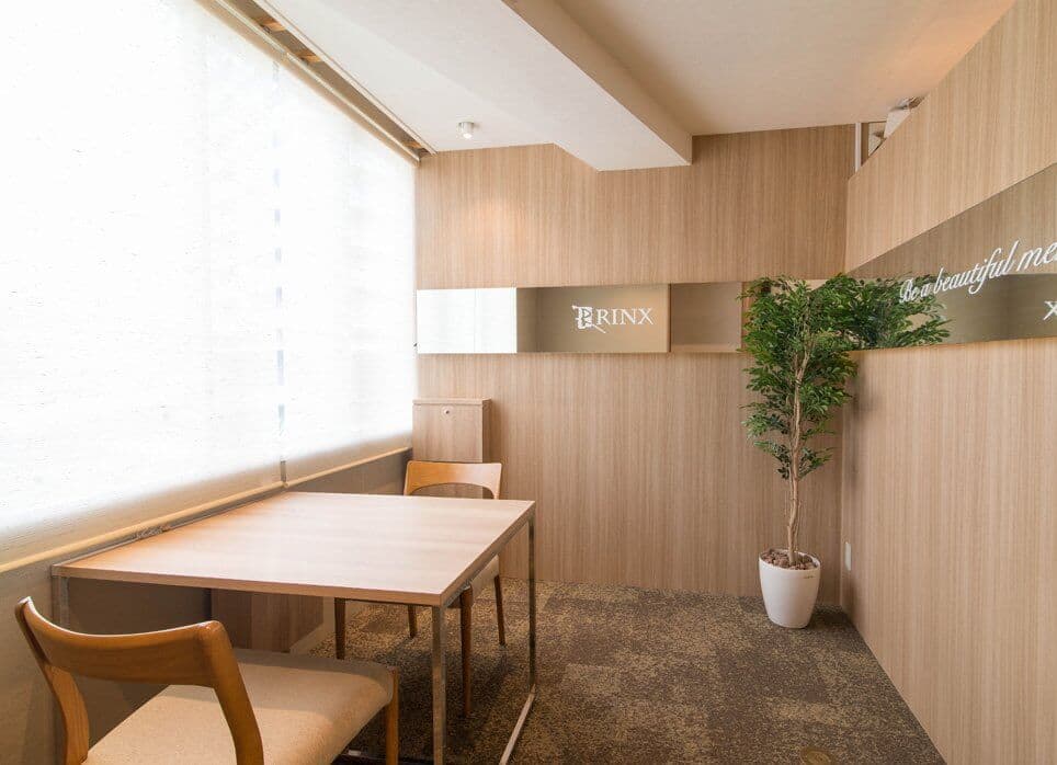 横浜駅前店の店舗写真4