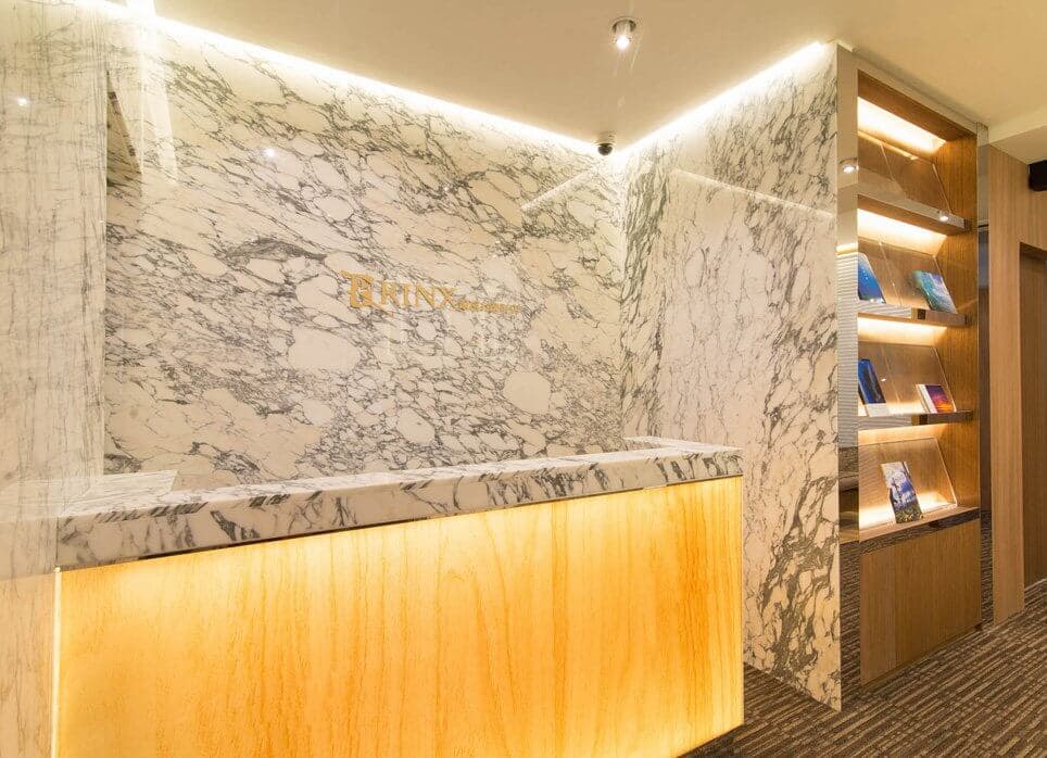 銀座有楽町店の店舗写真1