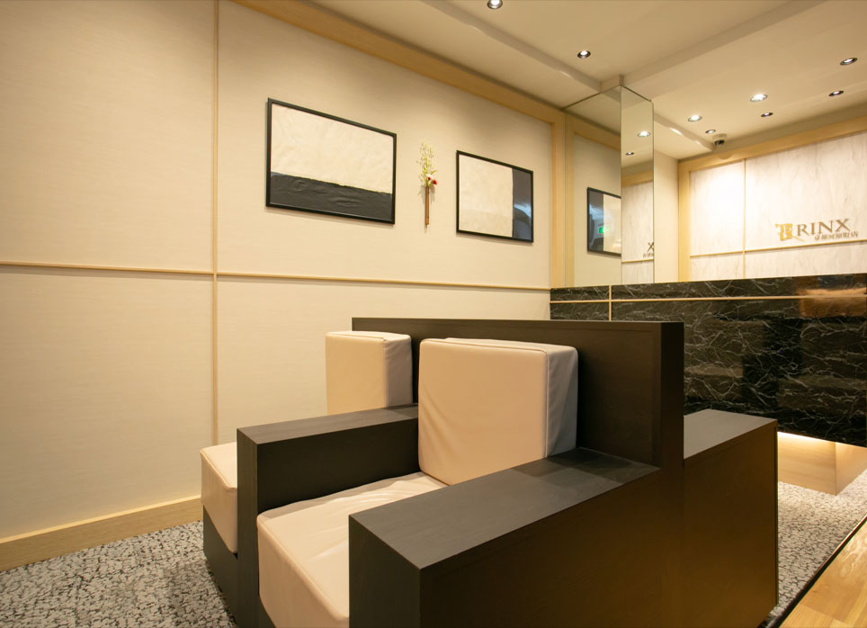 京都河原町店の店舗写真2