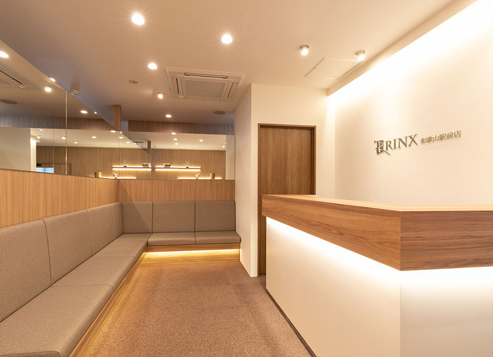 和歌山駅前店の店舗写真2